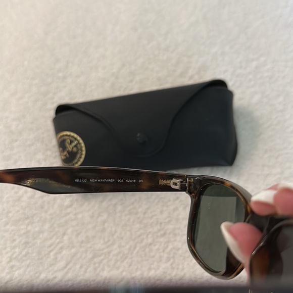 Ran Ban New Wayfarer - Picture 2 of 4